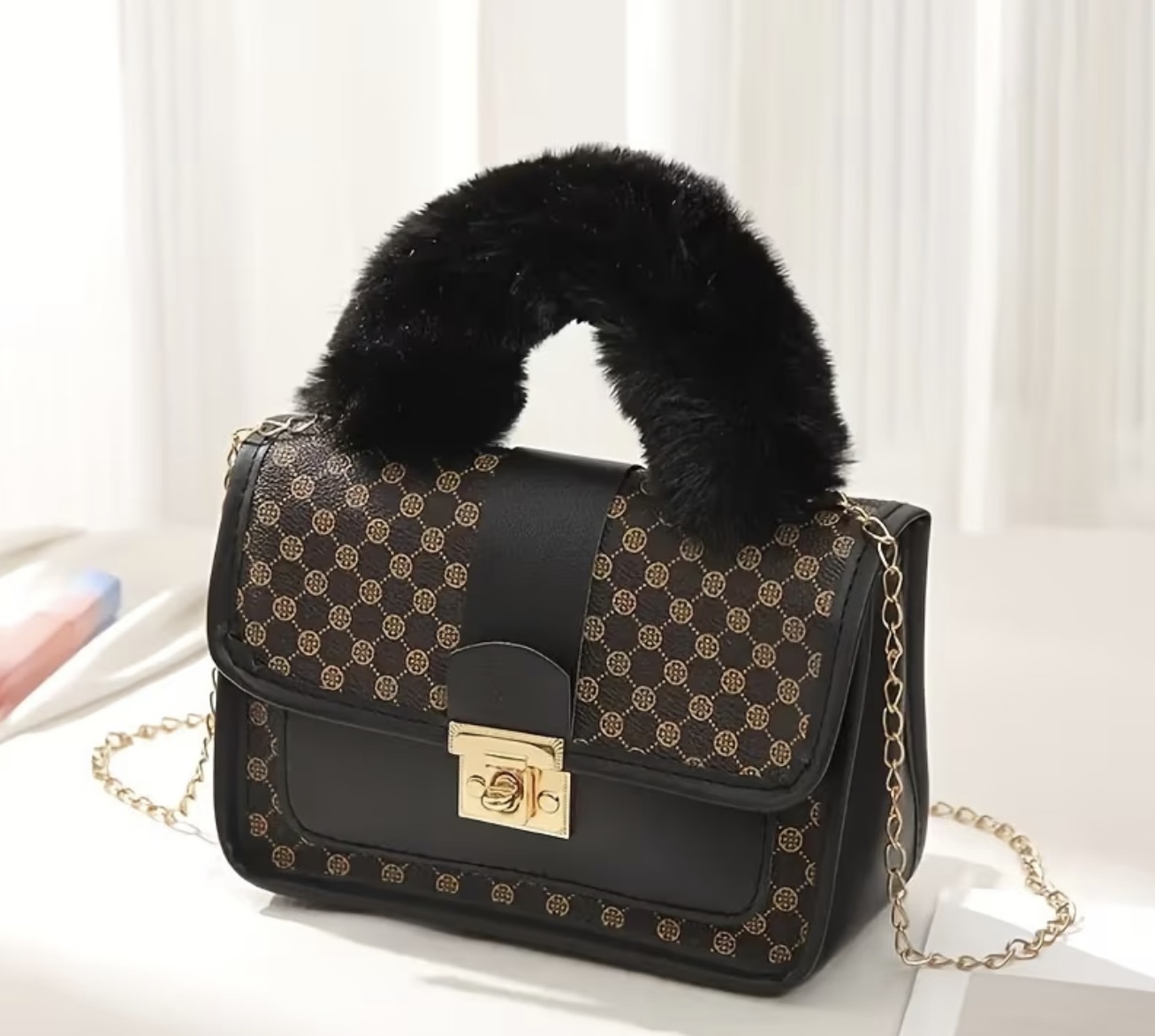 Vintage Women's Fur Shoulder Bag